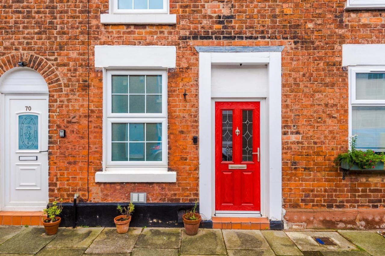 New! Gorgeous 2-Bed Home In Chester City Centre By 53 Degrees Property - Incredible Location, Ideal For Small Groups - Sleeps 6! Exterior foto
