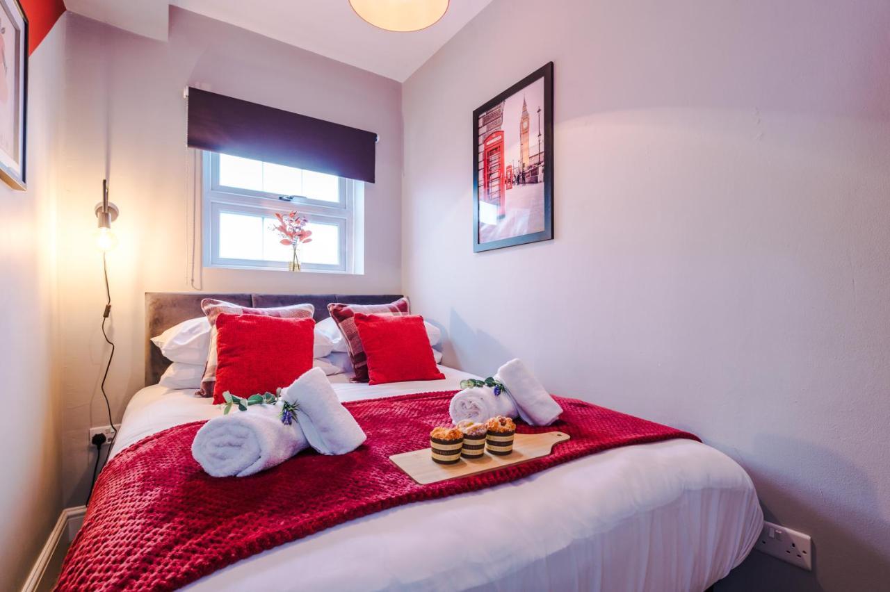 New! Gorgeous 2-Bed Home In Chester City Centre By 53 Degrees Property - Incredible Location, Ideal For Small Groups - Sleeps 6! Exterior foto