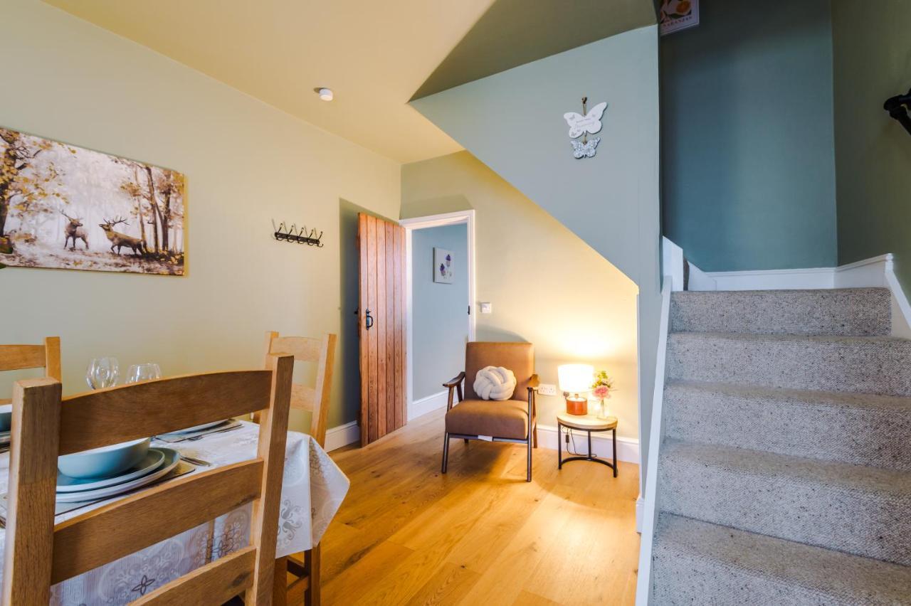 New! Gorgeous 2-Bed Home In Chester City Centre By 53 Degrees Property - Incredible Location, Ideal For Small Groups - Sleeps 6! Exterior foto